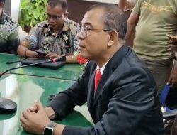 Audiensi Penggusuran, Bupati Ende: “Orang Tinggal di Tanah Pemerintah Tidak Sah, Kita Tertibkan”