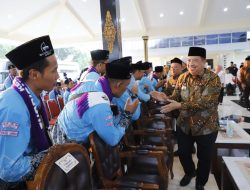 Bupati Warsubi Lepas Keberangkatan Jemaah Haji Jombang Kloter 60 & 61 ke Tanah Suci