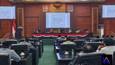 DPRD Jombang Desak Kemandirian Fiskal dan Optimalisasi BUMD dalam Rapat Paripurna