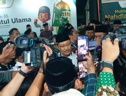 Dikerubungi Awak Media, Gus Ipul Hadiri Sidang Pleno Muktamar ke-35 NU di Jombang
